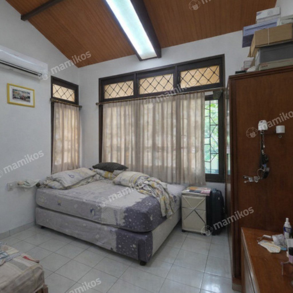 Rumah Sertifikat SHM 4 Kamar Tidur 4 Kamar Mandi Puri Indah Jakarta Barat - Photo 5