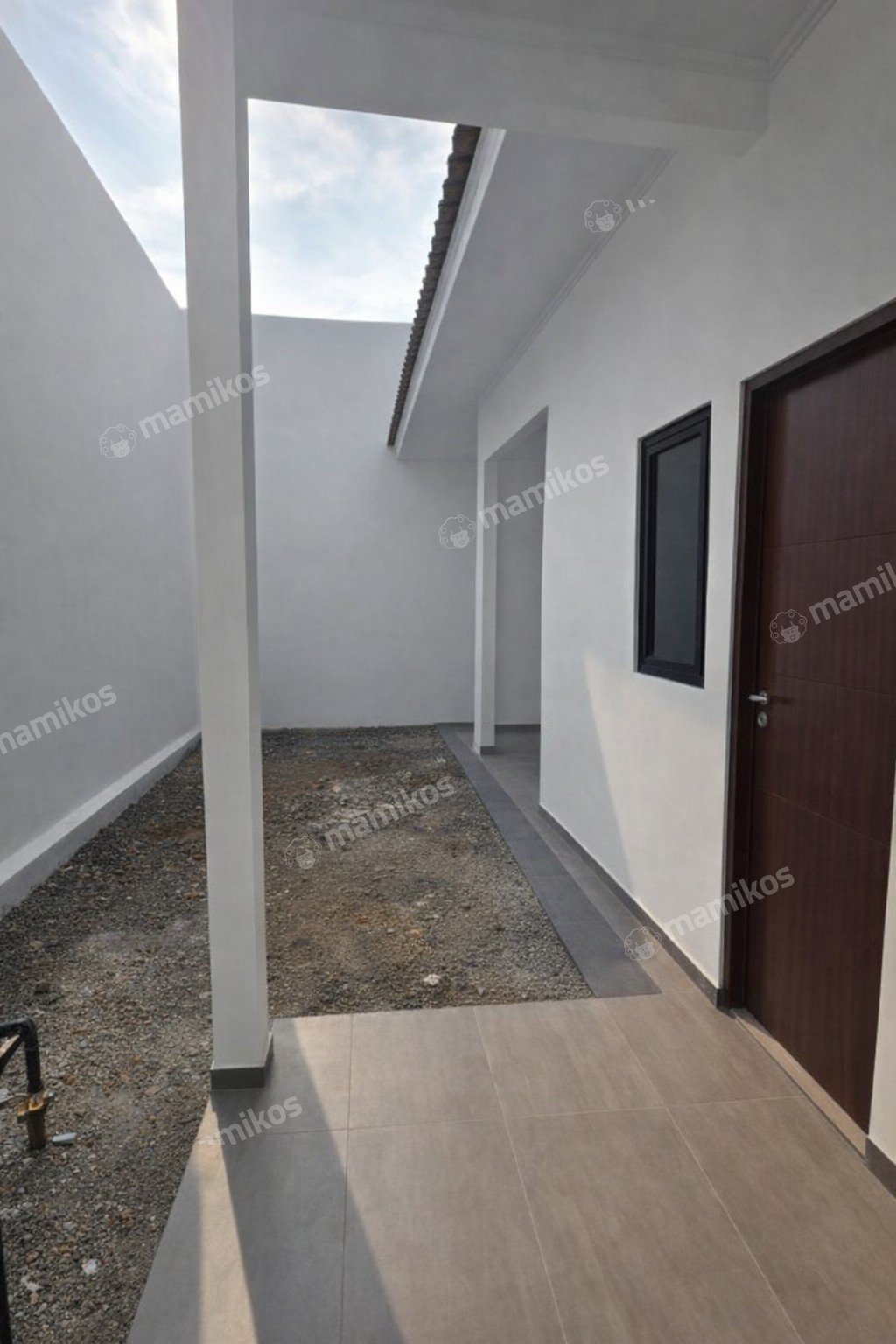 Rumah 3 Kamar Tidur 3 Kamar Mandi 1 Lantai Meruya Jakarta Barat - Photo 4