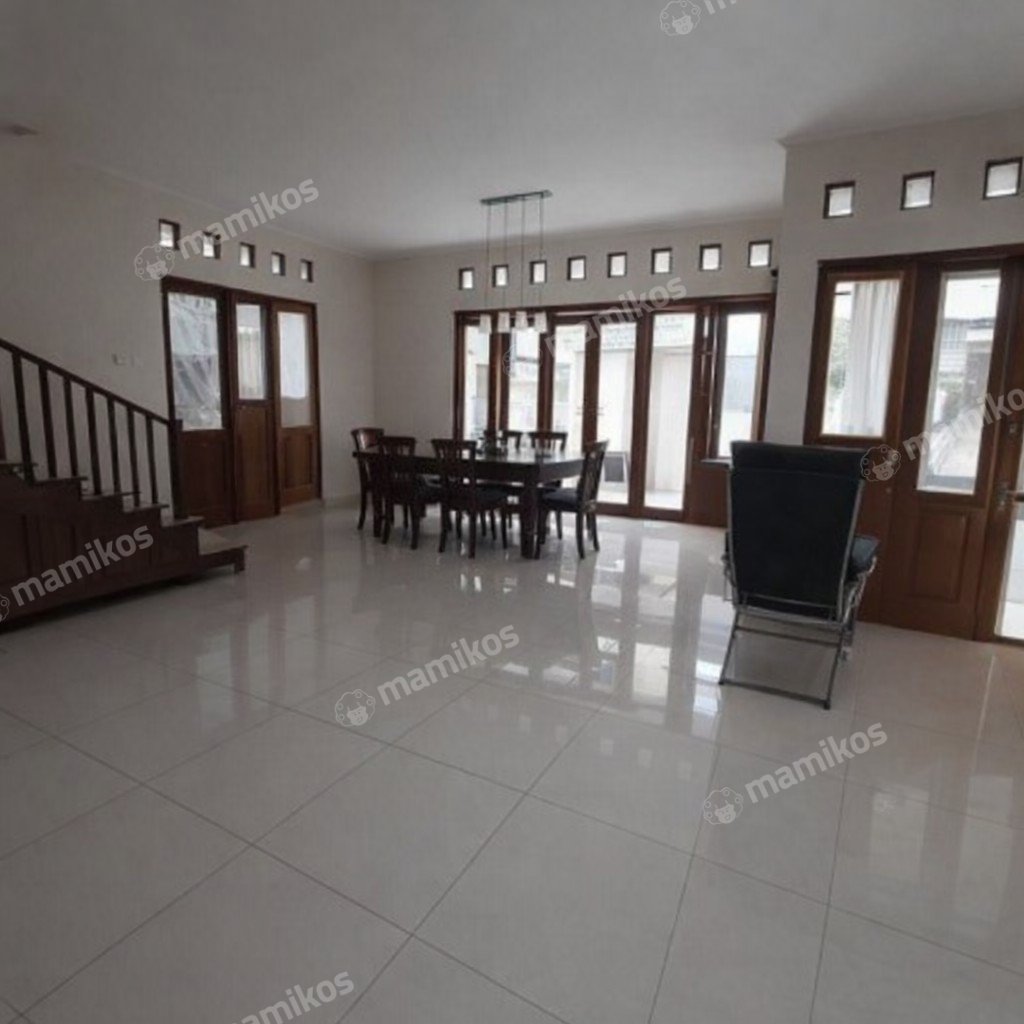Rumah Sertifikat SHM 5 Kamar Tidur 4 Kamar Mandi Condet Jakarta Timur - Photo 2