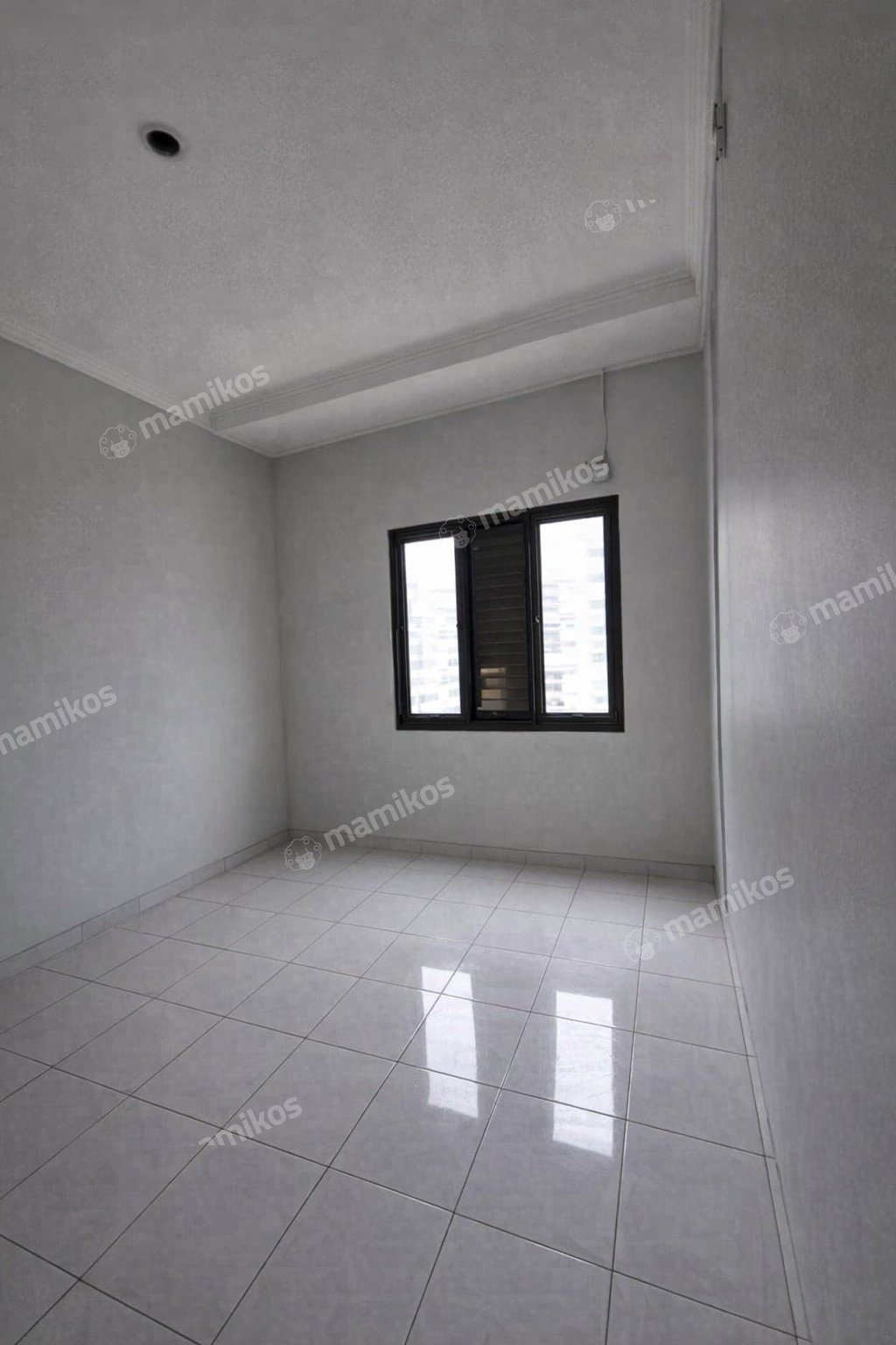 Rumah Sertifikat SHM 4 Kamar Tidur 2 Kamar Mandi Tanjung Duren Jakarta Barat - Photo 3