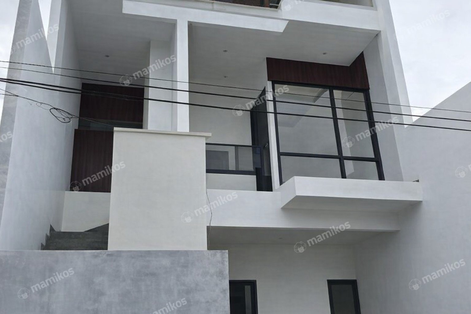 Rumah Sertifikat SHM 5 Kamar Tidur 5 Kamar Mandi Citra Garden Jakarta Barat