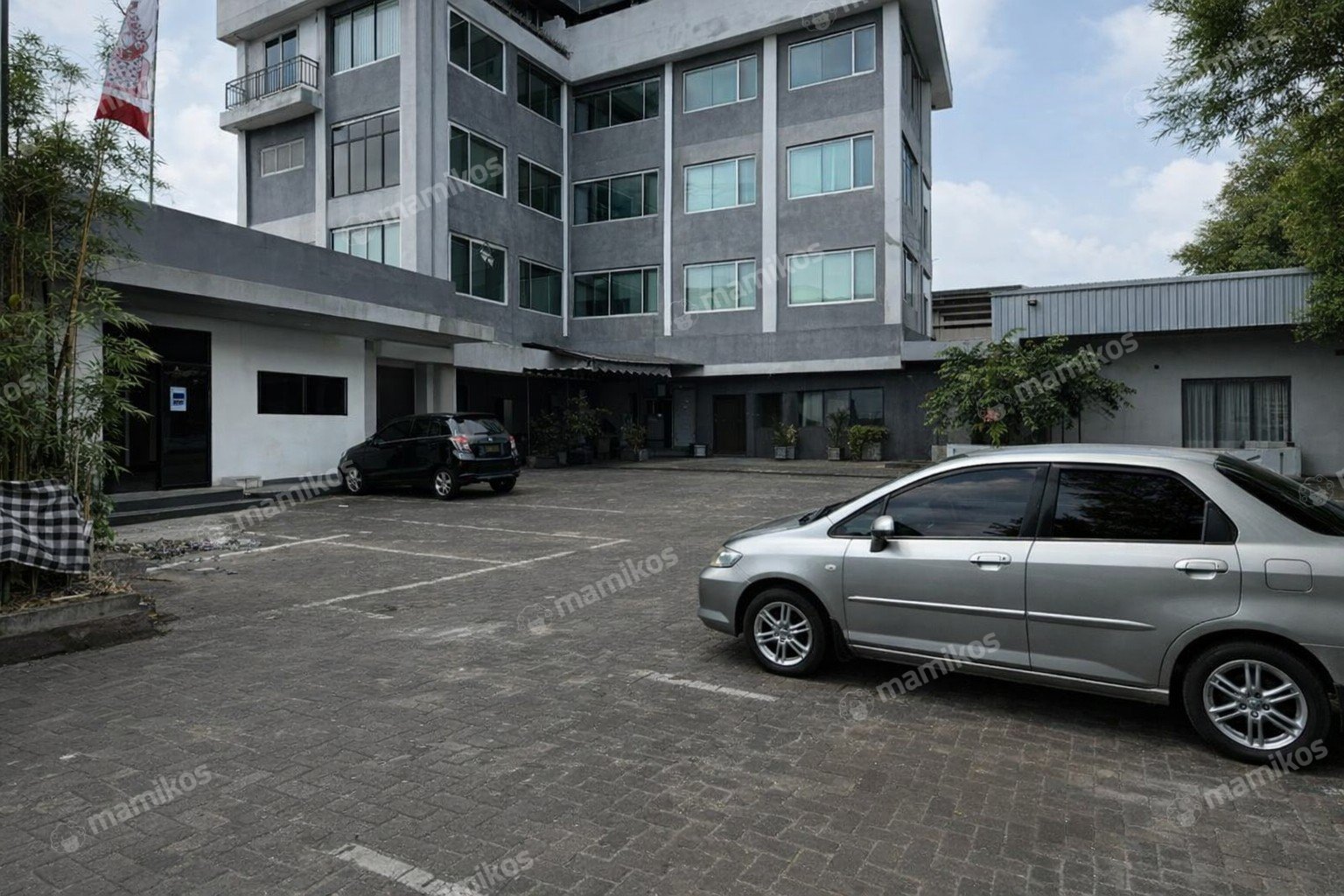 Rumah Sertifikat HGB 40 Kamar Tidur 40 Kamar Mandi Palmerah Jakarta Barat