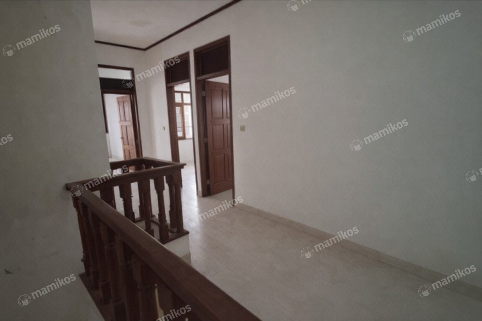 Rumah Sertifikat SHM 3 Kamar Tidur 2 Kamar Mandi Sunter Jakarta Utara - Photo 2