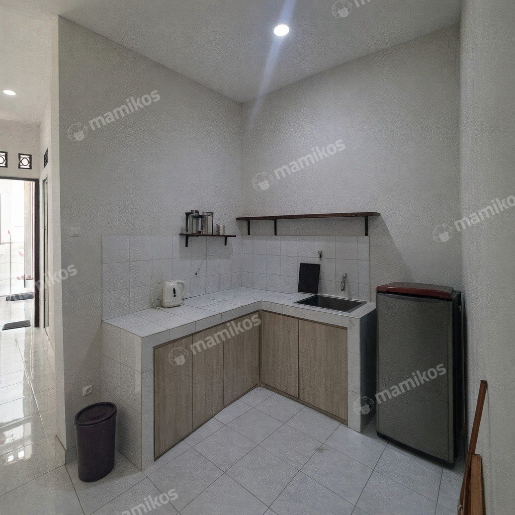 Rumah Sertifikat SHM 5 Kamar Tidur 4 Kamar Mandi Cilandak Jakarta Selatan - Photo 5
