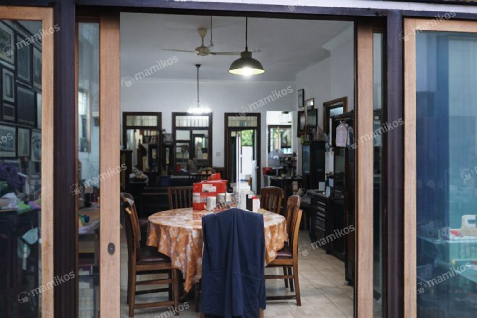 Rumah Sertifikat SHM 3 Kamar Tidur 2 Kamar Mandi Senopati Jakarta Selatan - Photo 3