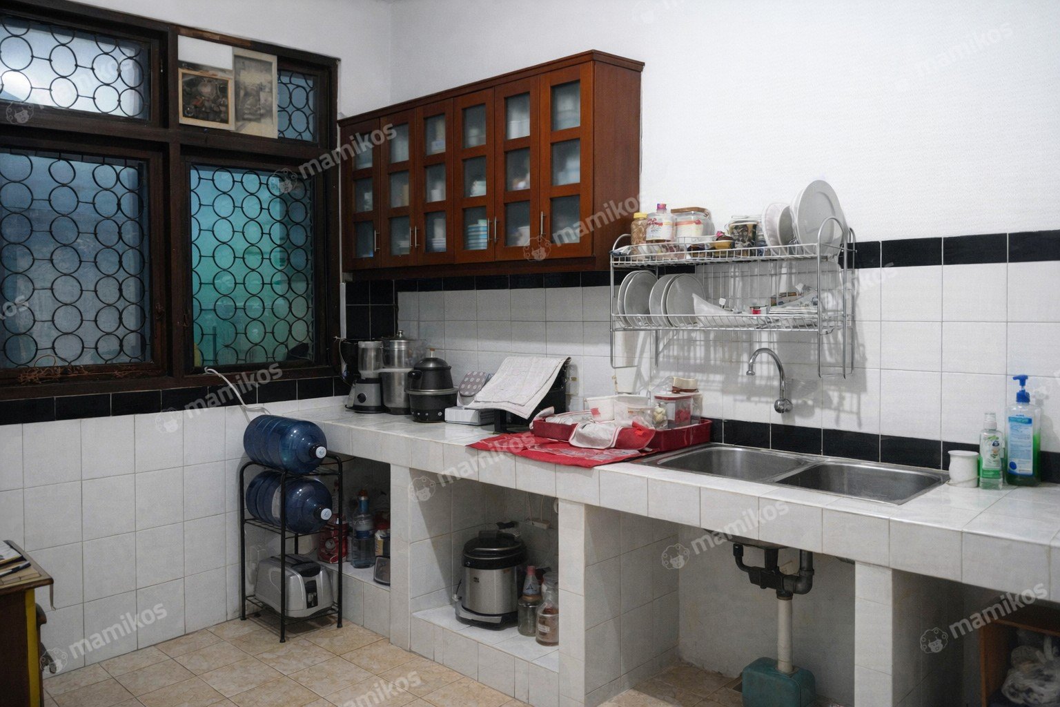 Rumah Sertifikat SHM 3 Kamar Tidur 2 Kamar Mandi Senopati Jakarta Selatan - Photo 4