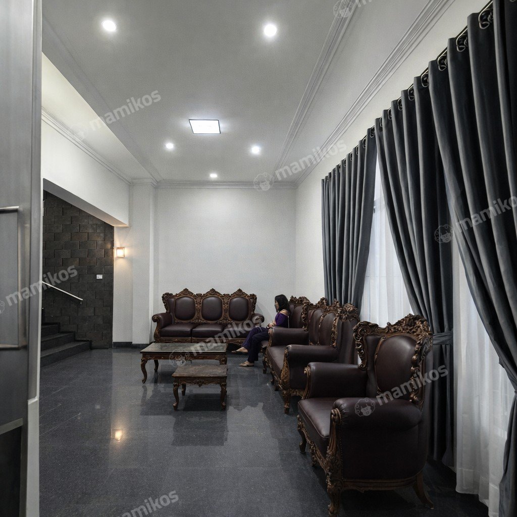 Rumah Sertifikat SHM 5 Kamar Tidur 5 Kamar Mandi Pondok Kelapa Jakarta Timur - Photo 4