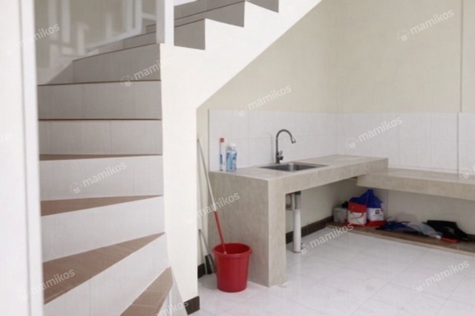 Rumah Sertifikat SHM 3 Kamar Tidur 2 Kamar Mandi Slipi Jakarta Barat - Photo 3