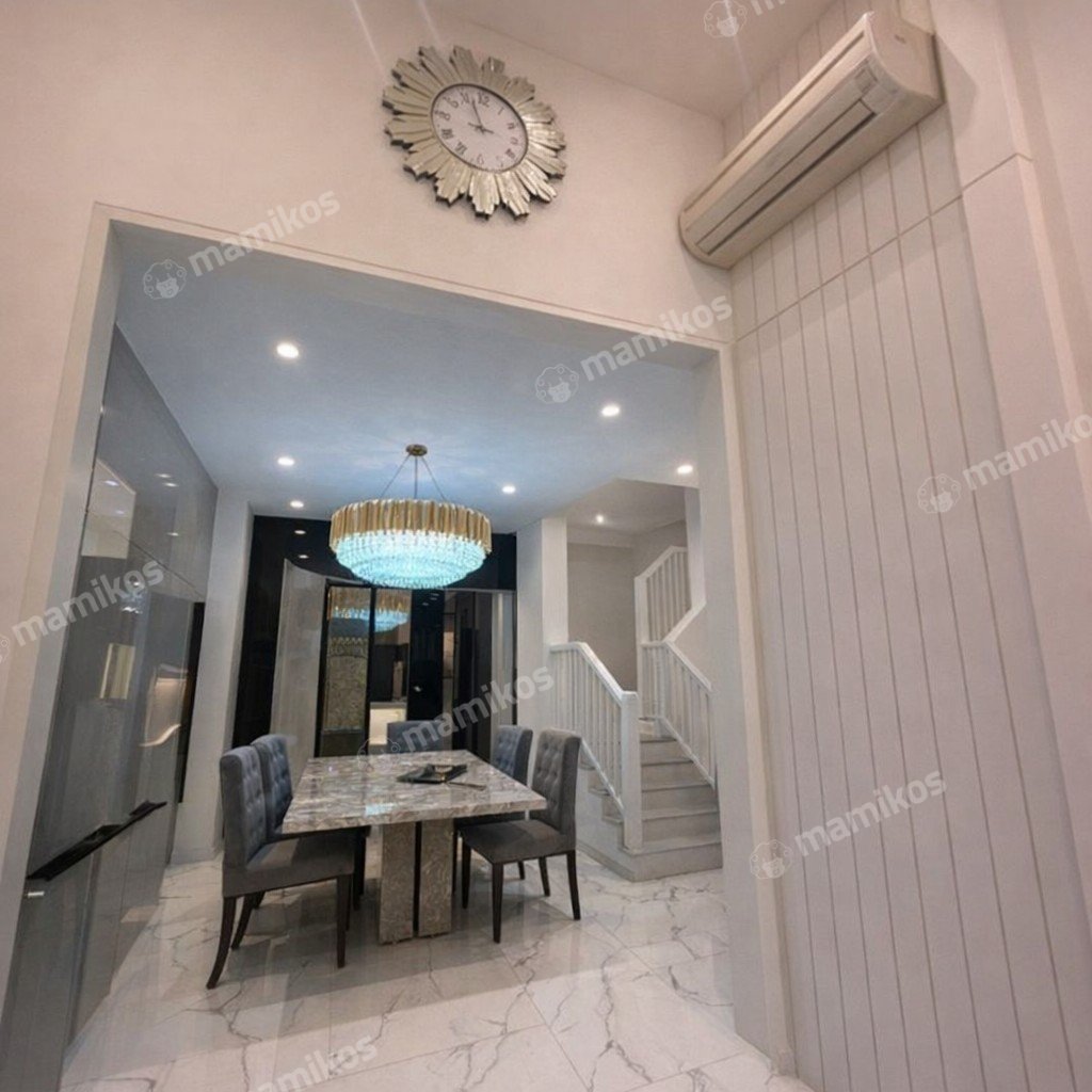 Rumah Sertifikat SHM 4 Kamar Tidur 4 Kamar Mandi Jakarta Garden City Jakarta Timur - Photo 5