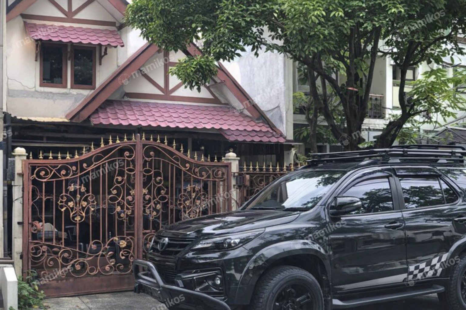 Rumah Sertifikat SHM 6 Kamar Tidur 3 Kamar Mandi Puri Indah Jakarta Barat