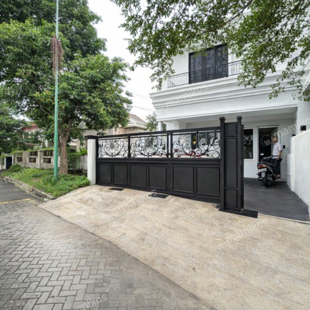 Rumah 4 Kamar Tidur 3 Kamar Mandi 2 Lantai Raffles Hills Jakarta Timur - Photo 2
