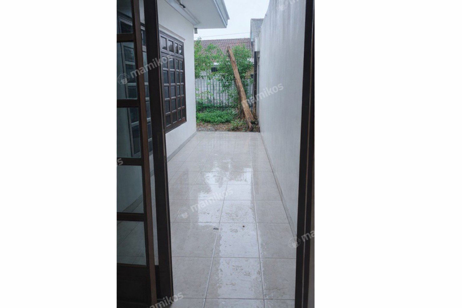 Rumah Sertifikat SHM 3 Kamar Tidur 3 Kamar Mandi Joglo Jakarta Barat - Photo 4