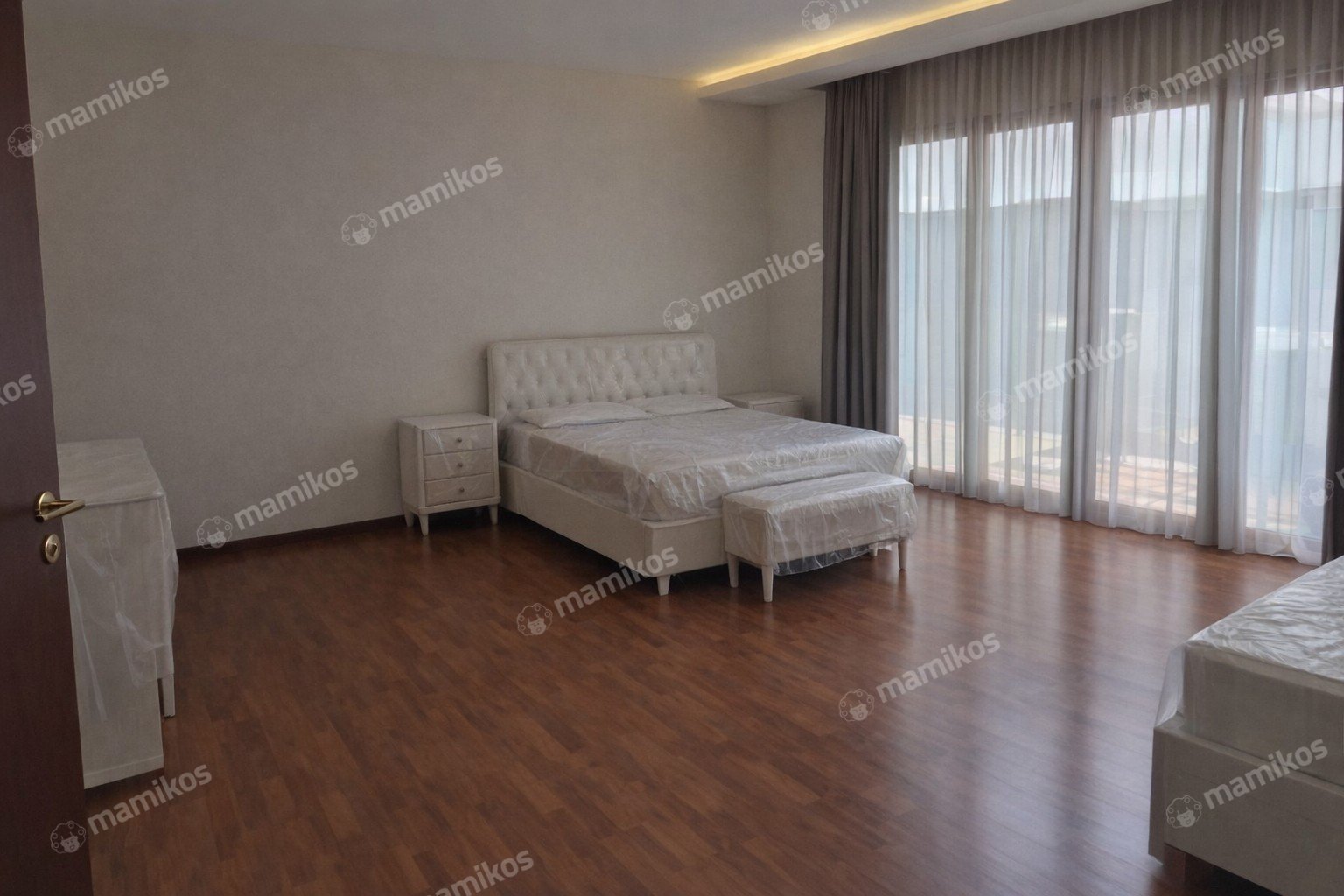 Rumah Sertifikat SHM 5 Kamar Tidur 4 Kamar Mandi Lebak Bulus Jakarta Selatan - Photo 2