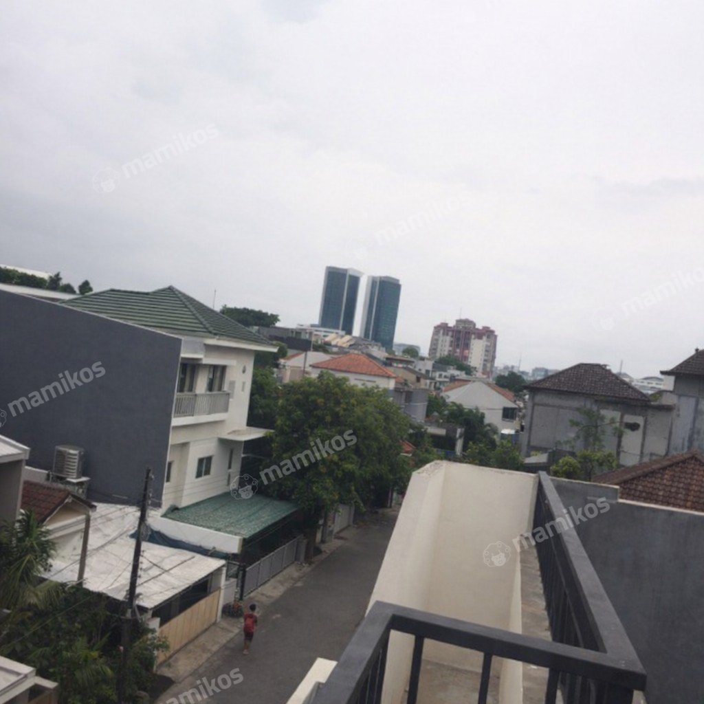 Rumah Sertifikat SHM 4 Kamar Tidur 3 Kamar Mandi Sunter Jakarta Utara - Photo 4
