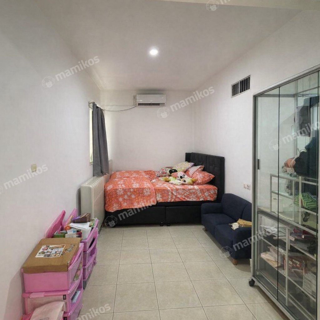 Rumah Sertifikat SHM 2 Kamar Tidur 2 Kamar Mandi Ciracas Jakarta Timur - Photo 2
