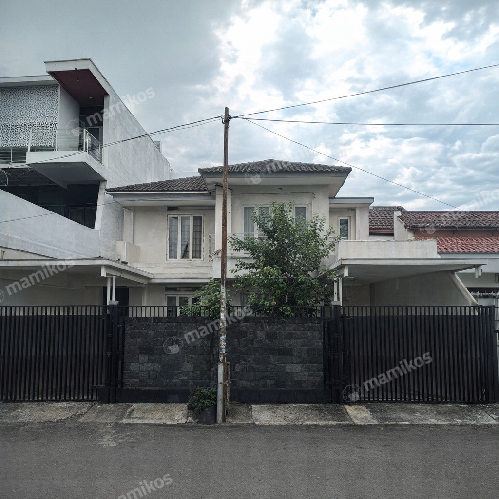Rumah Sertifikat SHM 5 Kamar Tidur 6 Kamar Mandi Pulomas Jakarta Timur - Photo 2