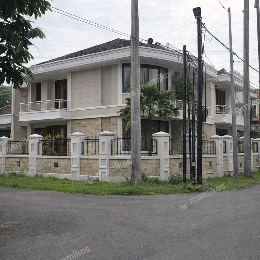 Rumah 5 Kamar Tidur 4 Kamar Mandi 2 Lantai Puri Indah Jakarta Barat - Photo 2