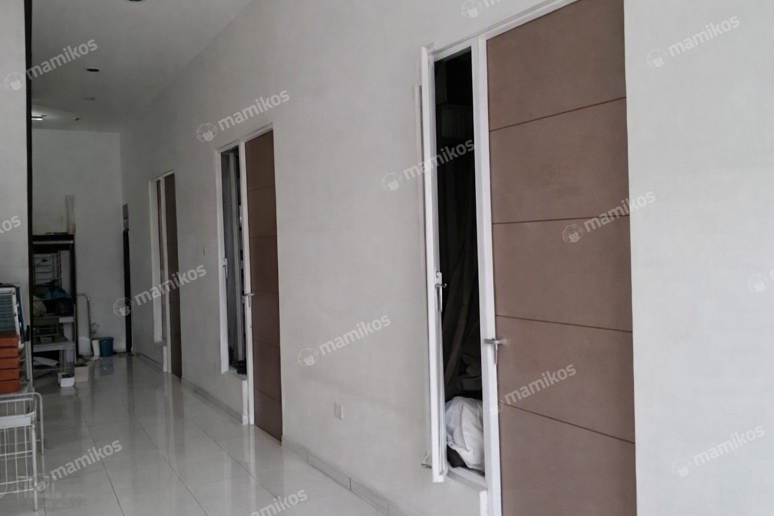 Rumah Sertifikat SHM 5 Kamar Tidur 2 Kamar Mandi Kelapa Gading Jakarta Utara - Photo 2