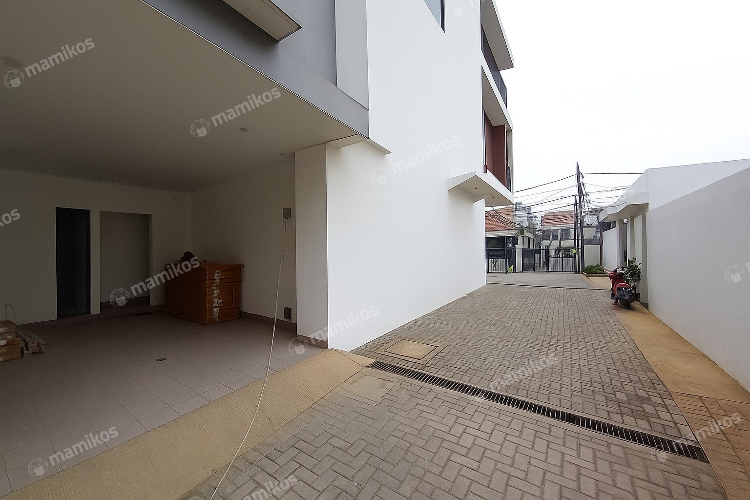 Rumah Baru Sertifikat SHM 4 Kamar Tidur Setiabudi Jakarta Selatan