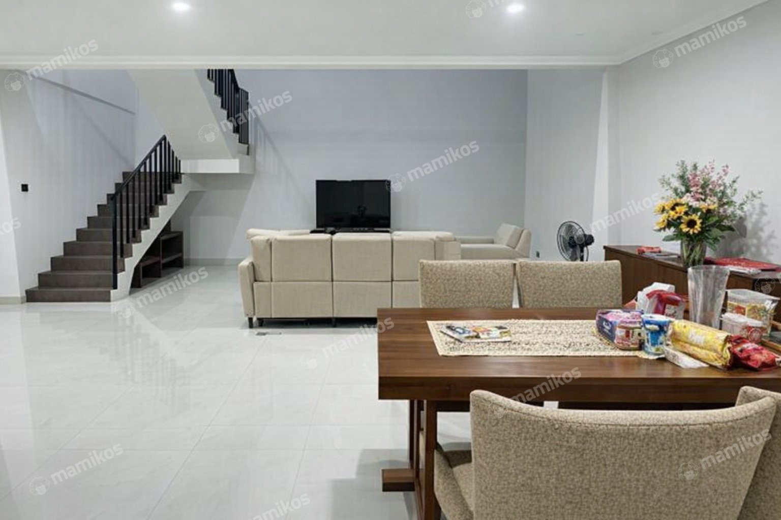 Rumah 4KT 4KM Puri Indah Jakarta Barat