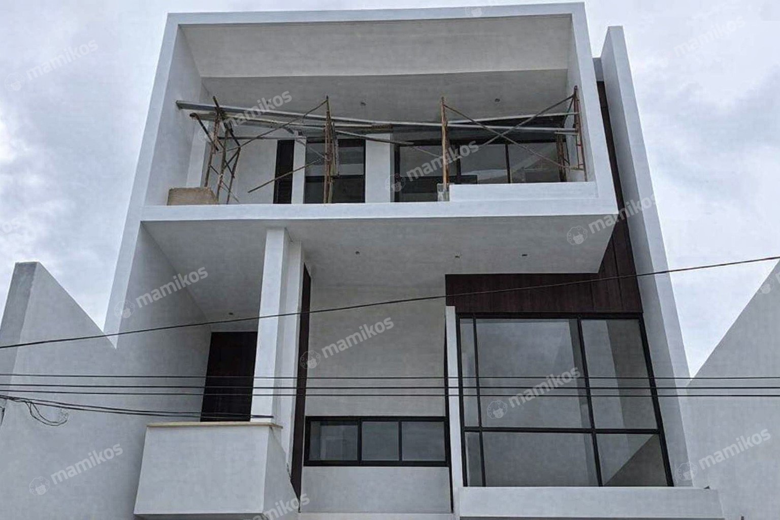 Rumah Sertifikat SHM 5 Kamar Tidur 5 Kamar Mandi Citra Garden Jakarta Barat