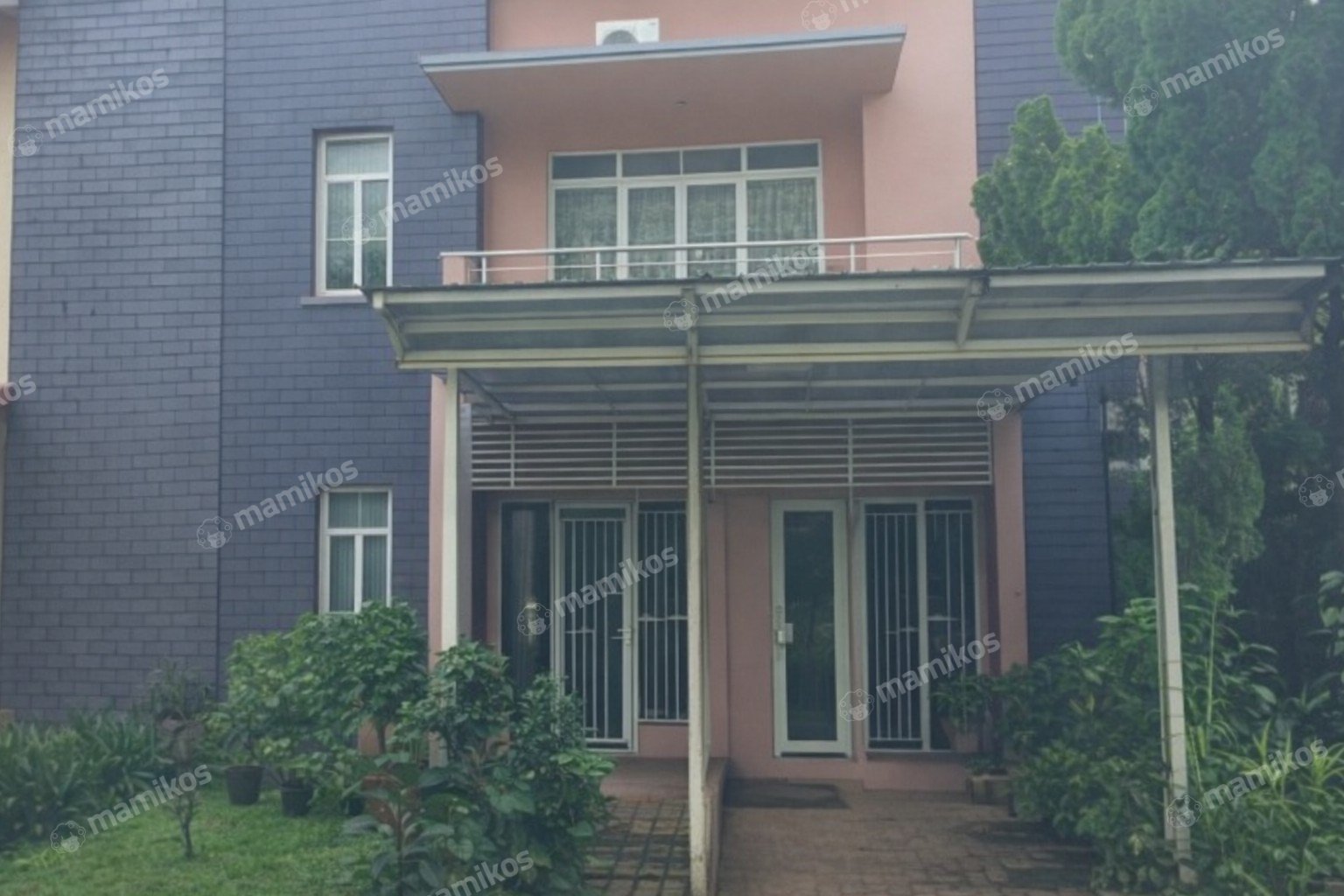 Rumah Sertifikat SHM 4 Kamar Tidur 4 Kamar Mandi Cibubur Jakarta Timur