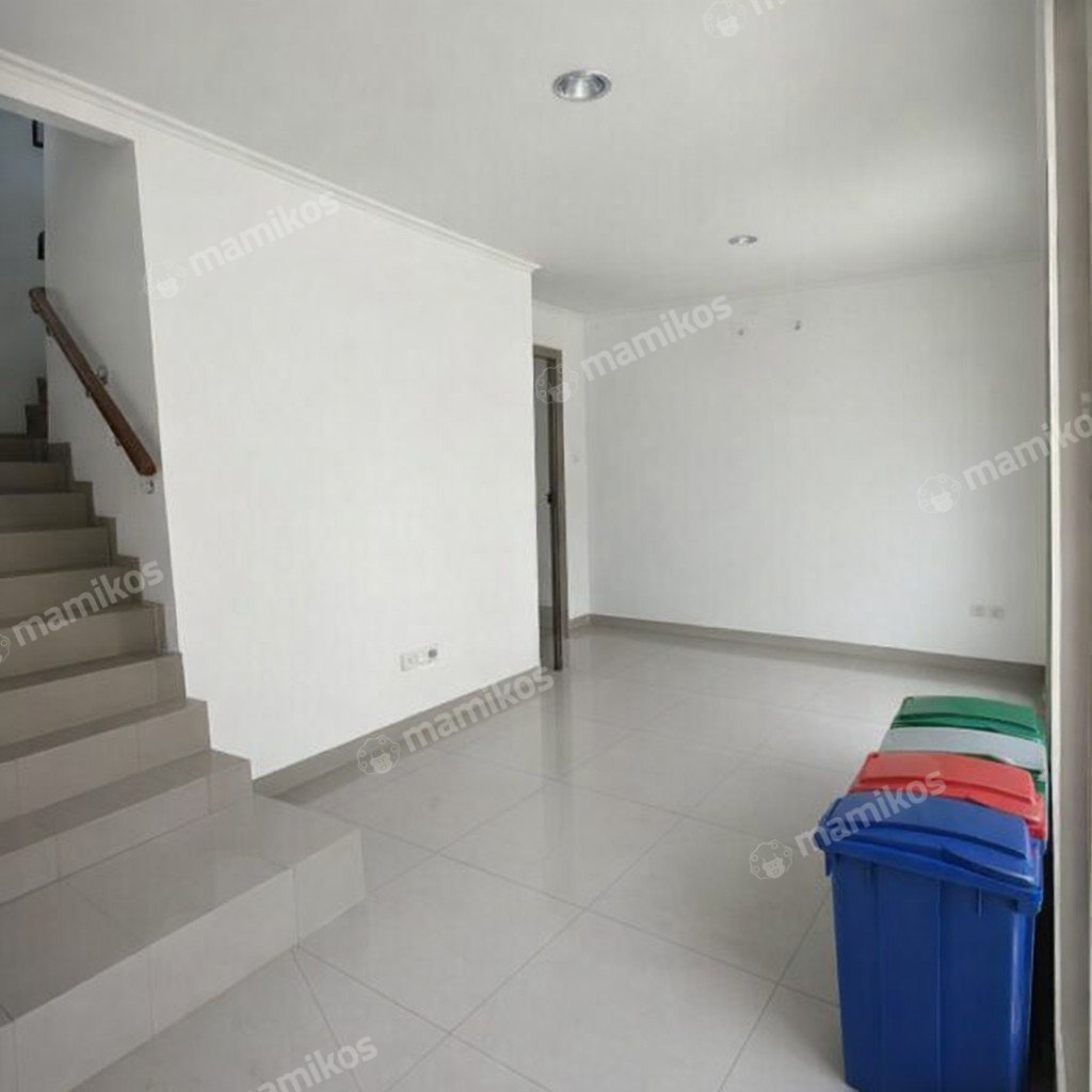 Rumah Sertifikat SHM 4 Kamar Tidur 2 Kamar Mandi Pantai Indah Kapuk 2 Jakarta Utara - Photo 4