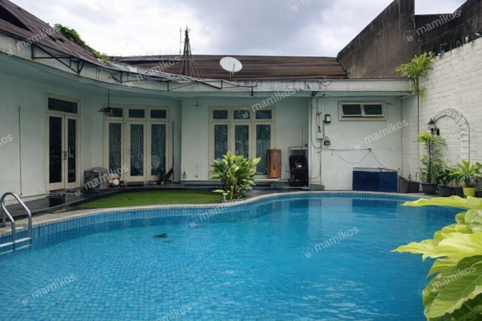 Rumah Sertifikat SHM 4 Kamar Tidur 4 Kamar Mandi Kebayoran Baru Jakarta Selatan