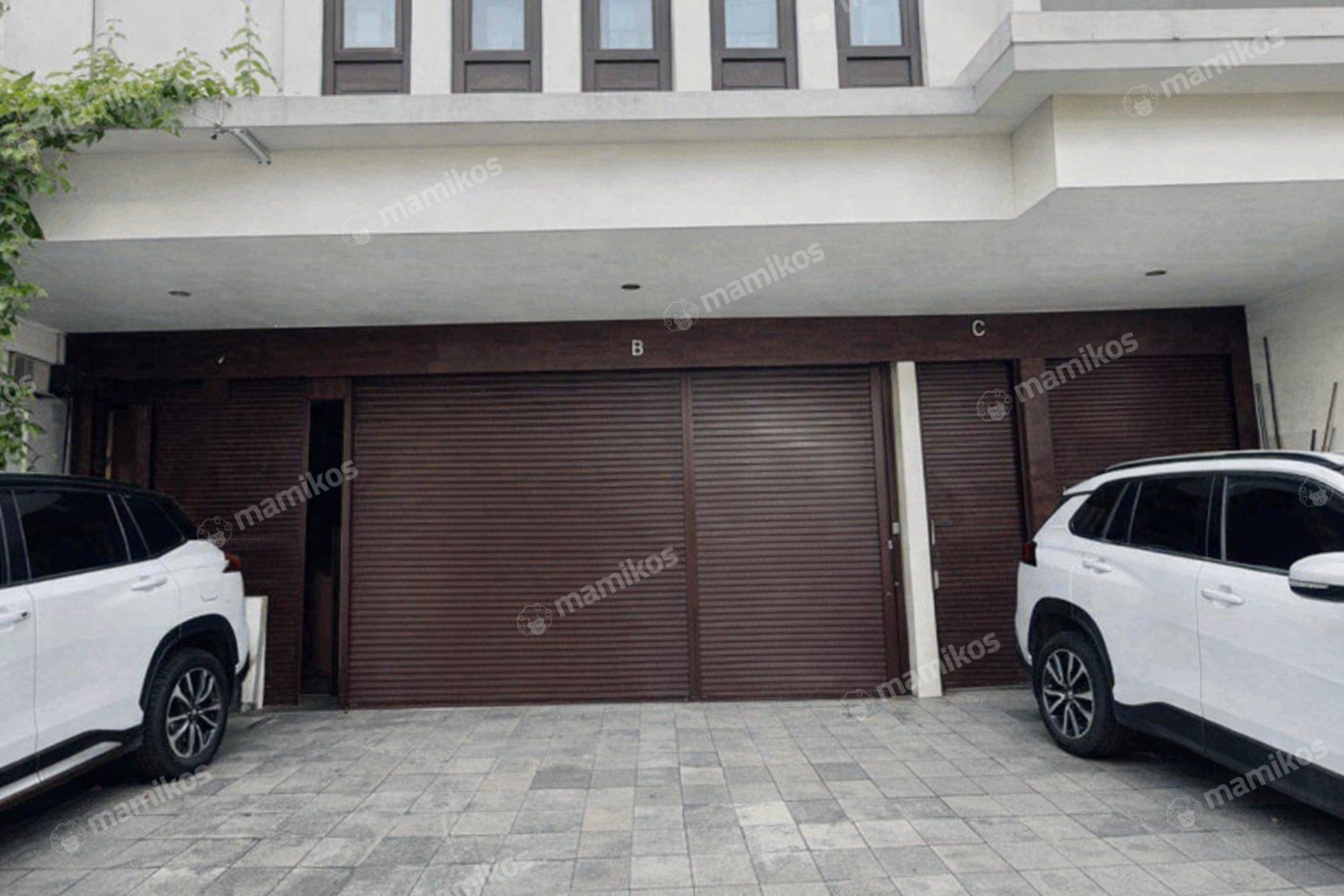 Rumah Sertifikat SHM 4 Kamar Tidur 4 Kamar Mandi Setiabudi Jakarta Selatan