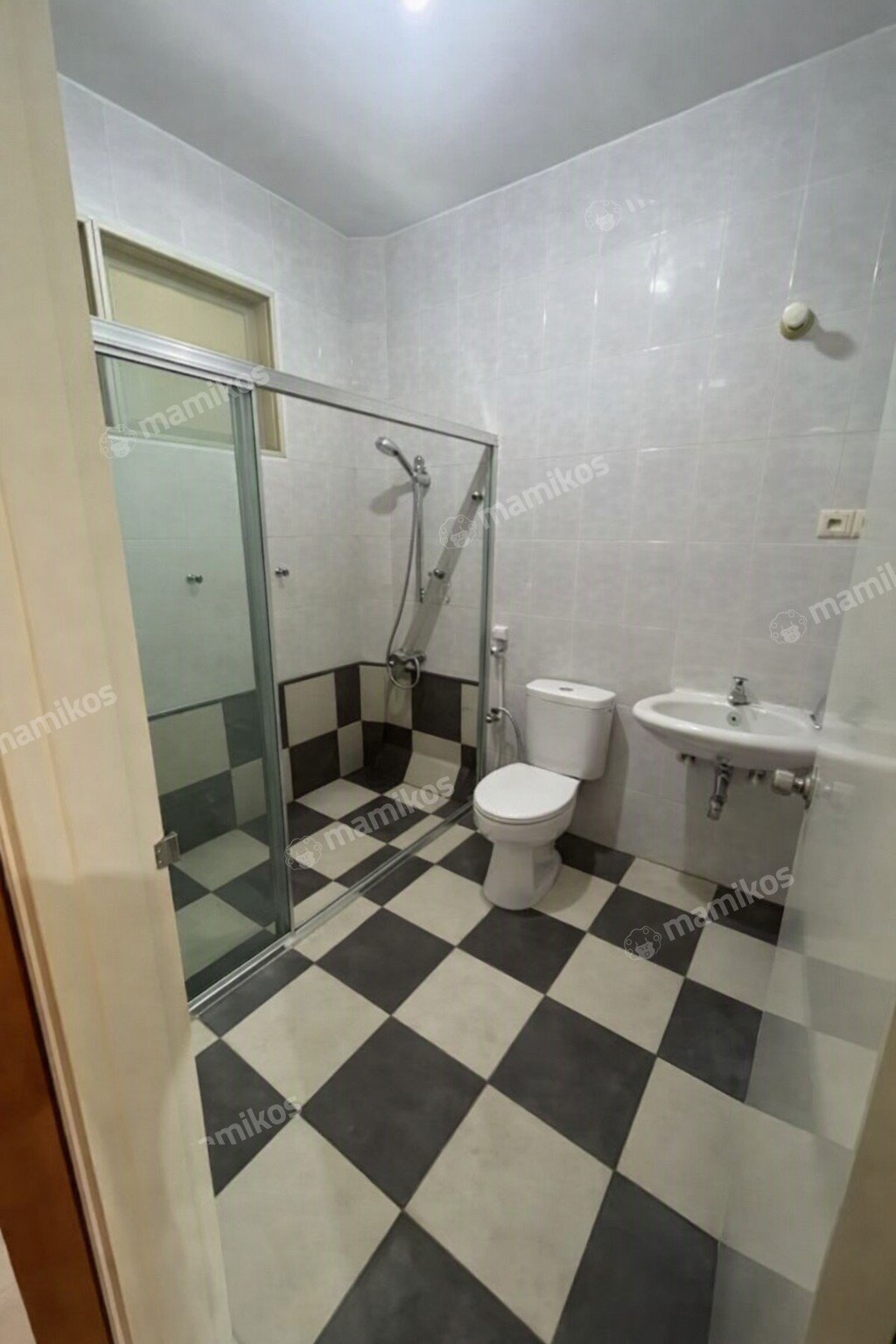 Rumah Sertifikat SHM 4 Kamar Tidur 3 Kamar Mandi Pantai Mutiara Jakarta Utara - Photo 3