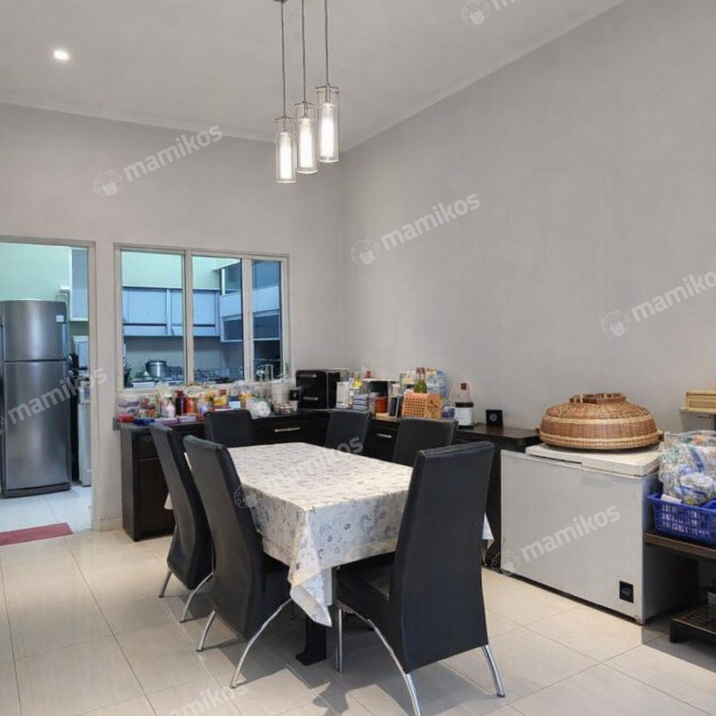 Rumah Sertifikat SHM 4 Kamar Tidur 4 Kamar Mandi Green garden Jakarta Barat - Photo 2