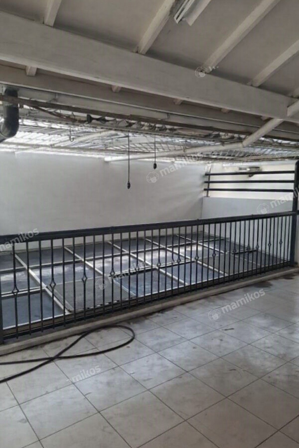 Rumah 9 Kamar Tidur 4 Kamar Mandi 3 Lantai Pantai Indah Kapuk Jakarta Utara - Photo 4