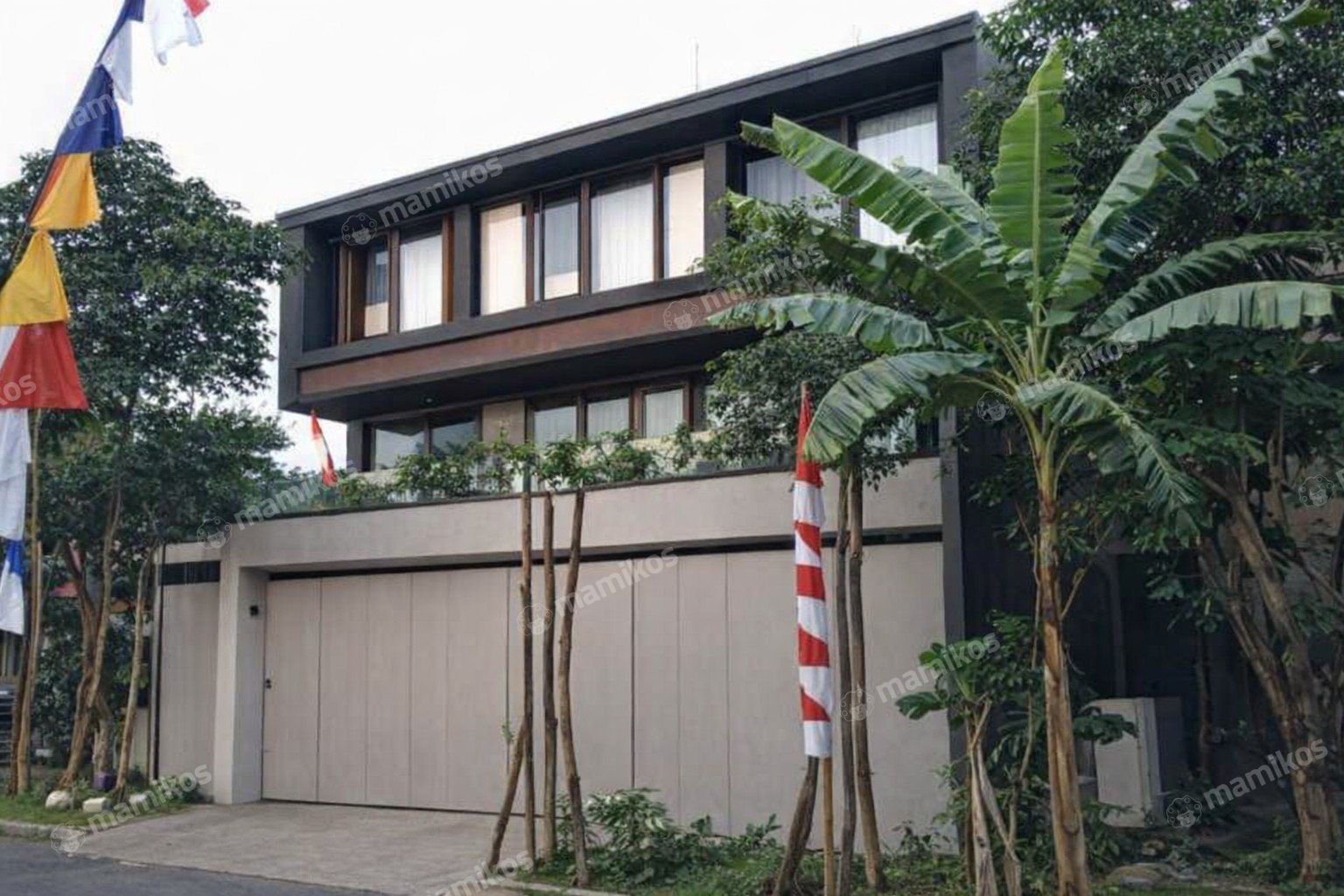 Rumah Sertifikat SHM 4 Kamar Tidur 4 Kamar Mandi Permata Buana Jakarta Barat - Photo 2
