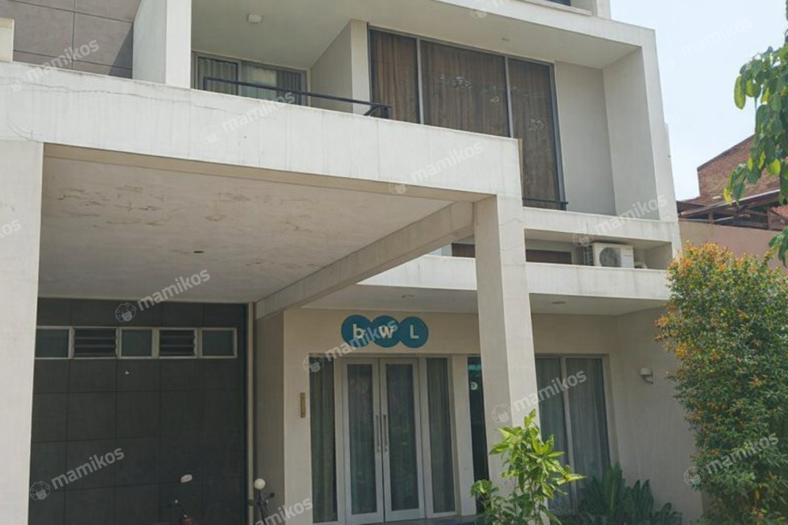 Rumah Sertifikat SHM 4 Kamar Tidur 3 Kamar Mandi Raffles Hills Jakarta Timur