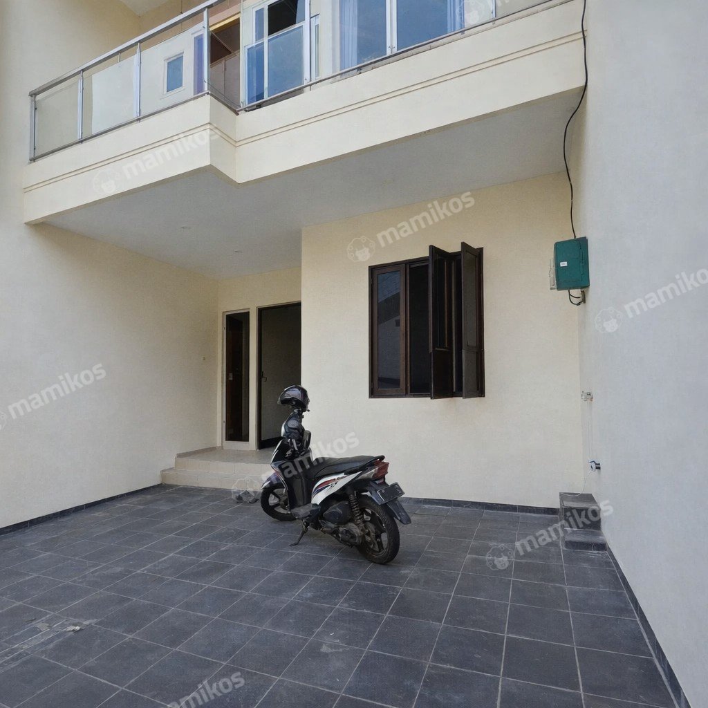 Rumah Sertifikat SHM 5 Kamar Tidur 5 Kamar Mandi Taman Ratu Jakarta Barat - Photo 2