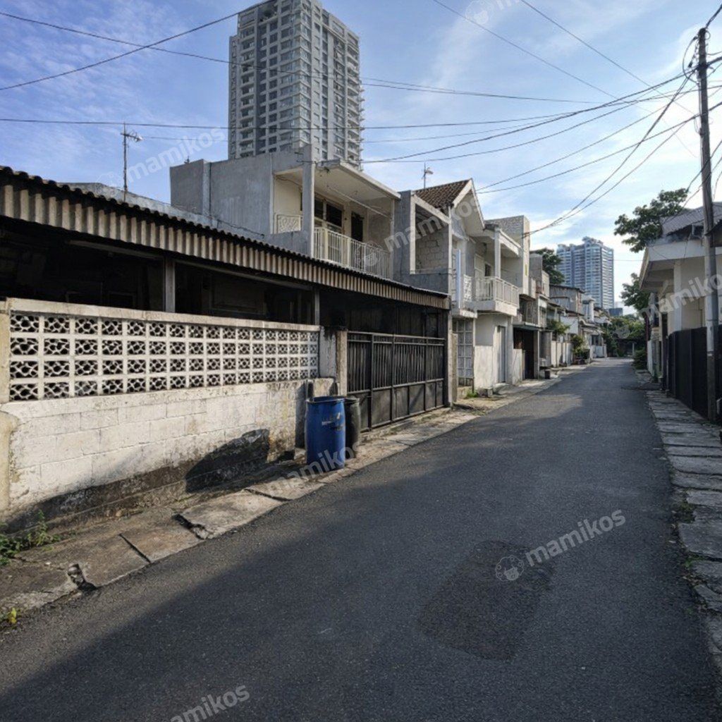 Rumah Sertifikat SHM 3 Kamar Tidur 2 Kamar Mandi Tebet Jakarta Selatan - Photo 2
