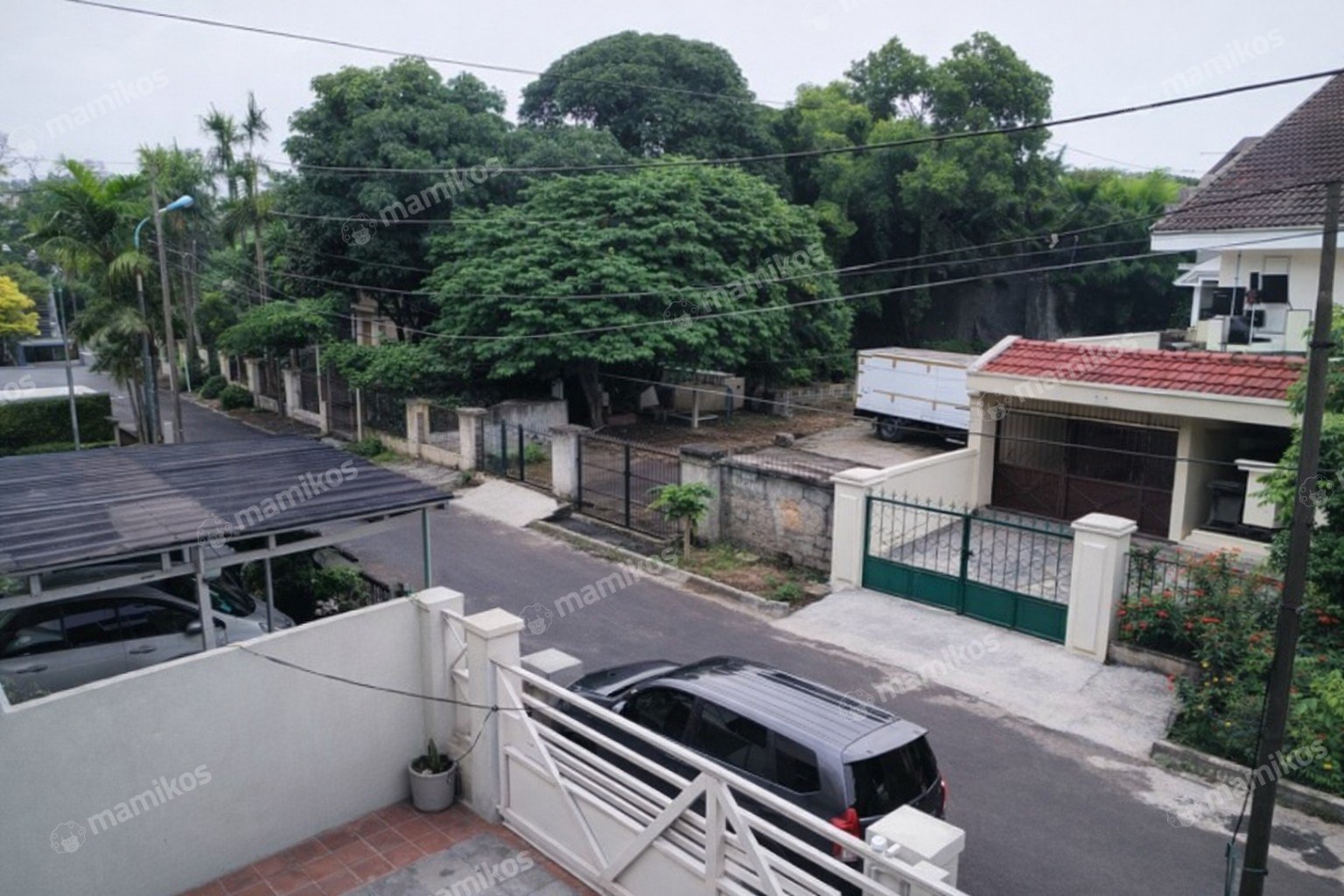 Rumah Sertifikat SHM 5 Kamar Tidur 4 Kamar Mandi Kemanggisan Jakarta Barat