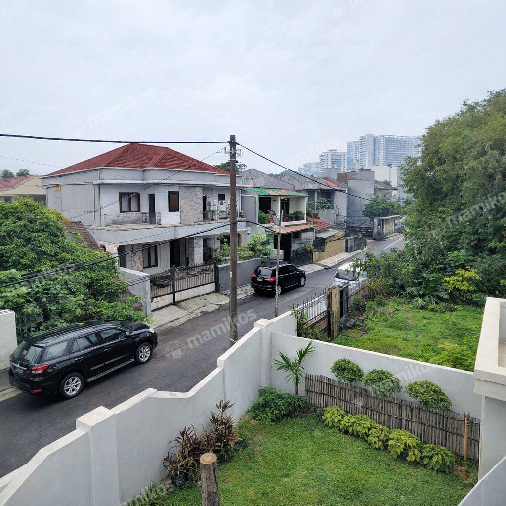 Rumah Sertifikat SHM 5 Kamar Tidur 4 Kamar Mandi Kemanggisan Jakarta Barat - Photo 2