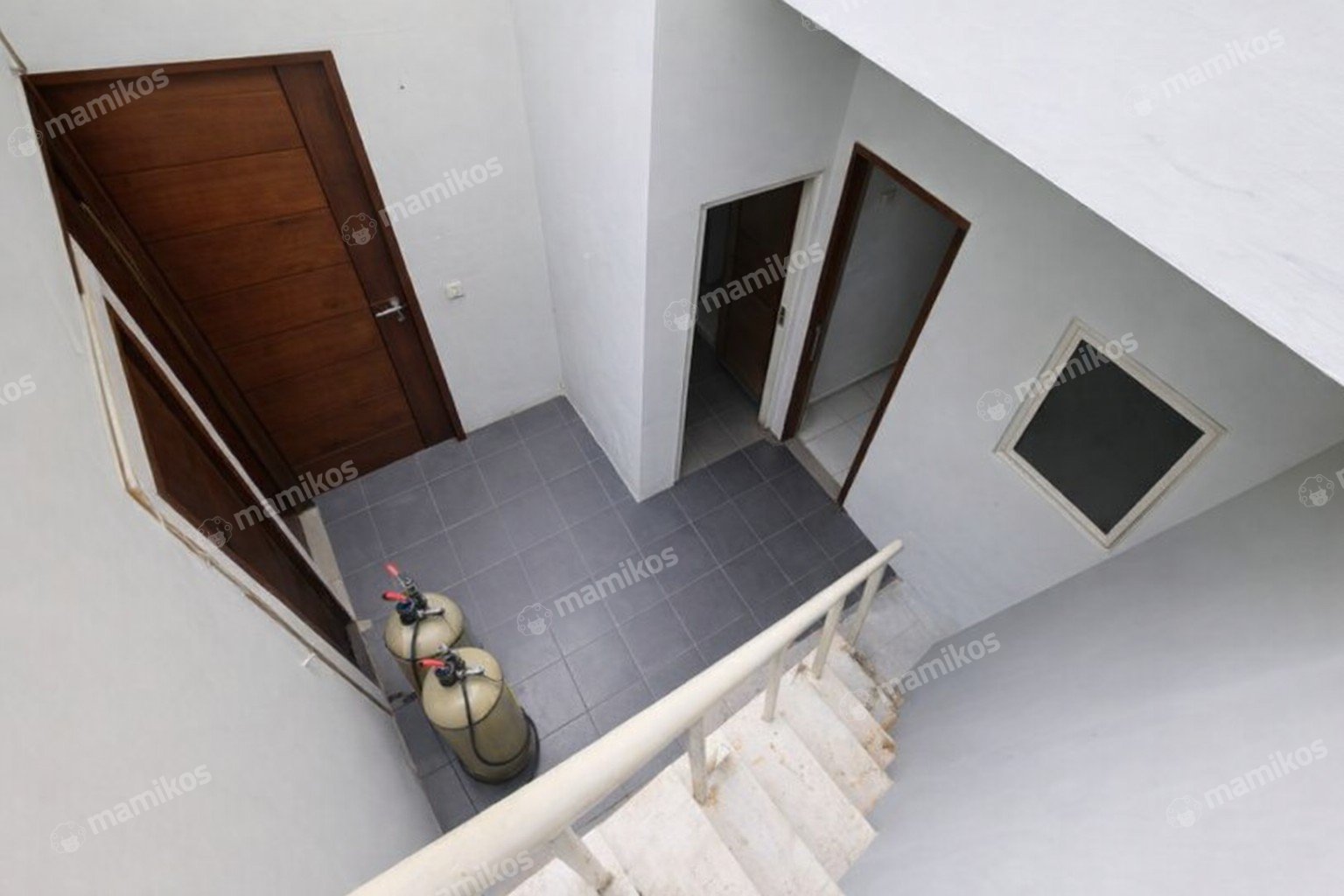 Rumah Sertifikat HGB 4 Kamar Tidur 3 Kamar Mandi Joglo Jakarta Barat - Photo 4