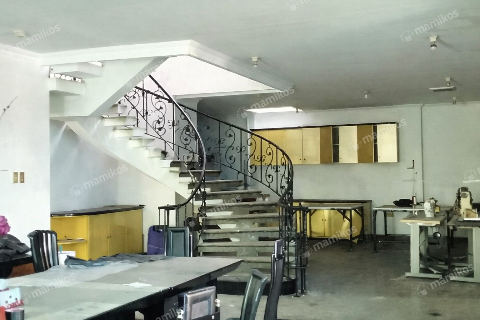 Rumah Sertifikat SHM 5 Kamar Tidur 5 Kamar Mandi Muara Karang Jakarta Utara