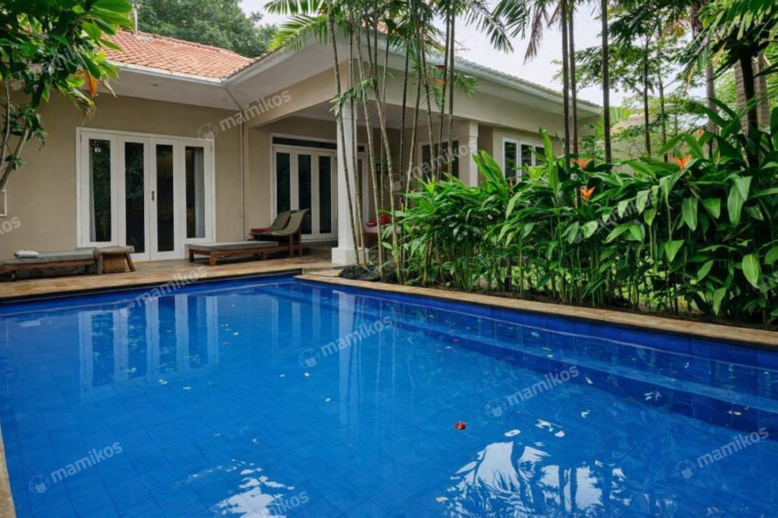 Rumah Sertifikat SHM 4 Kamar Tidur 3 Kamar Mandi Kemang Jakarta Selatan