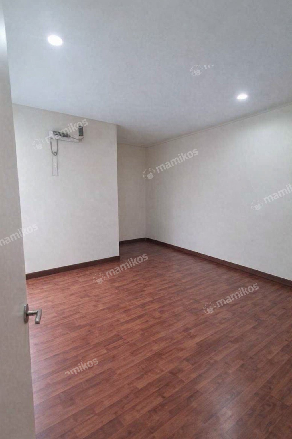 Rumah Sertifikat SHM 6 Kamar Tidur 5 Kamar Mandi Kembangan Jakarta Barat - Photo 2
