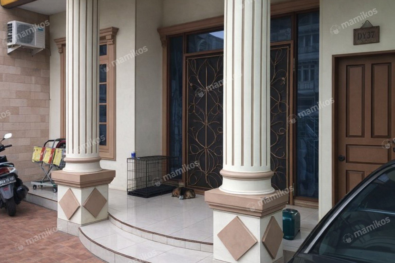 Rumah Sertifikat SHM 4 Kamar Tidur 3 Kamar Mandi Taman Palem Jakarta Barat