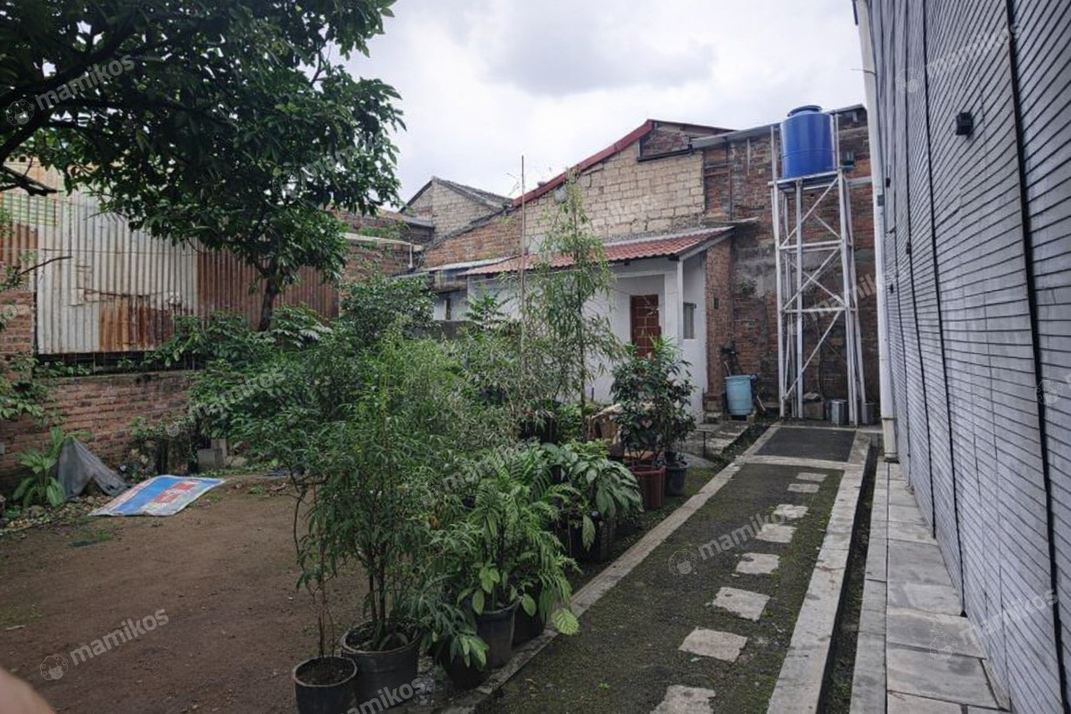 Rumah Sertifikat SHM 7 Kamar Tidur 2 Kamar Mandi Kemanggisan Jakarta Barat - Photo 4
