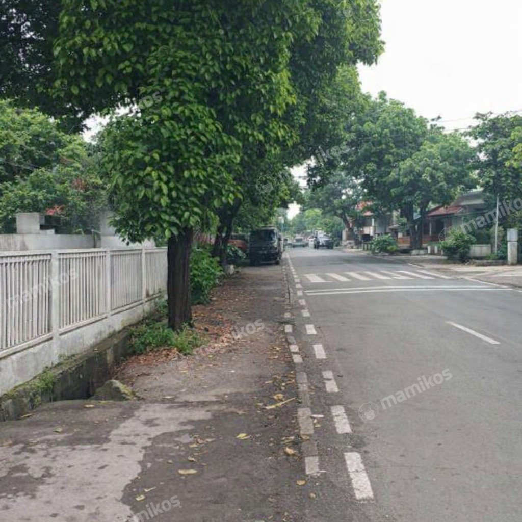Rumah Sertifikat SHM 6 Kamar Tidur 3 Kamar Mandi Duren Sawit Jakarta Timur - Photo 5