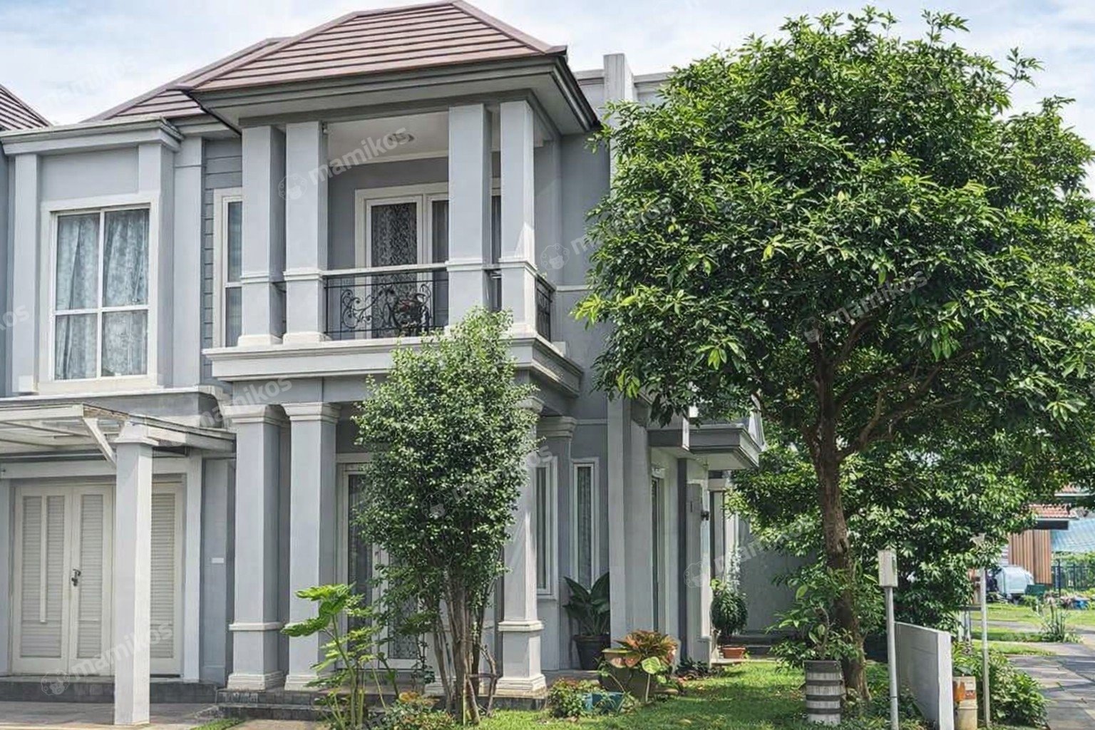 Rumah Sertifikat SHM 5 Kamar Tidur 4 Kamar Mandi Cibubur Jakarta Timur