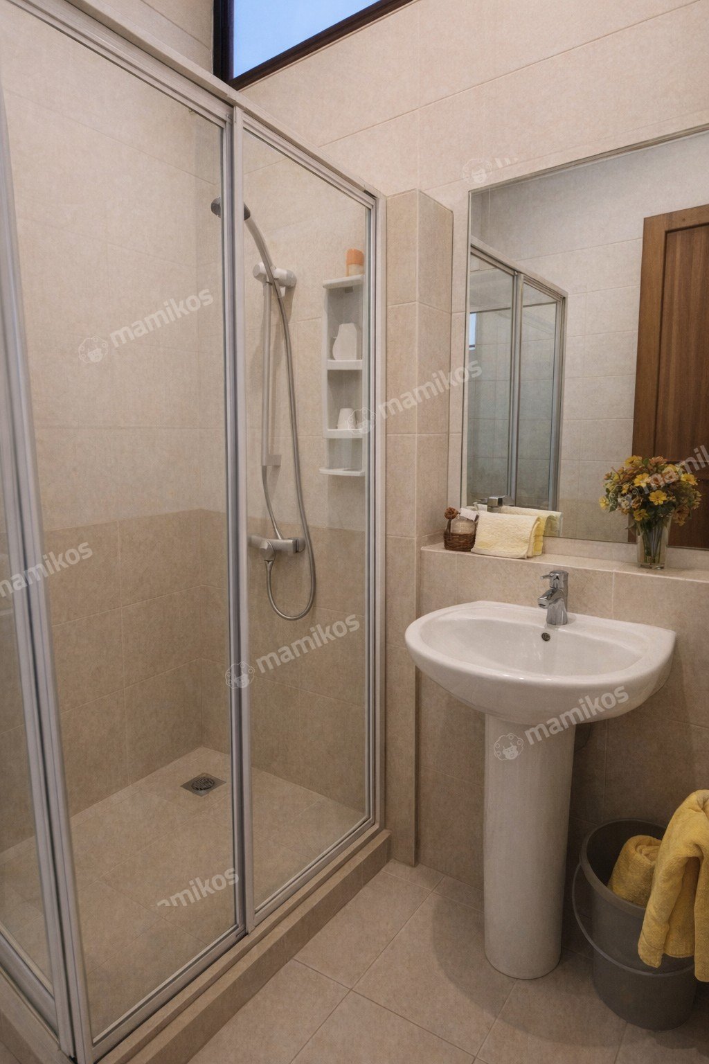 Rumah Sertifikat SHM 4 Kamar Tidur 5 Kamar Mandi Puri Indah Jakarta Barat - Photo 5