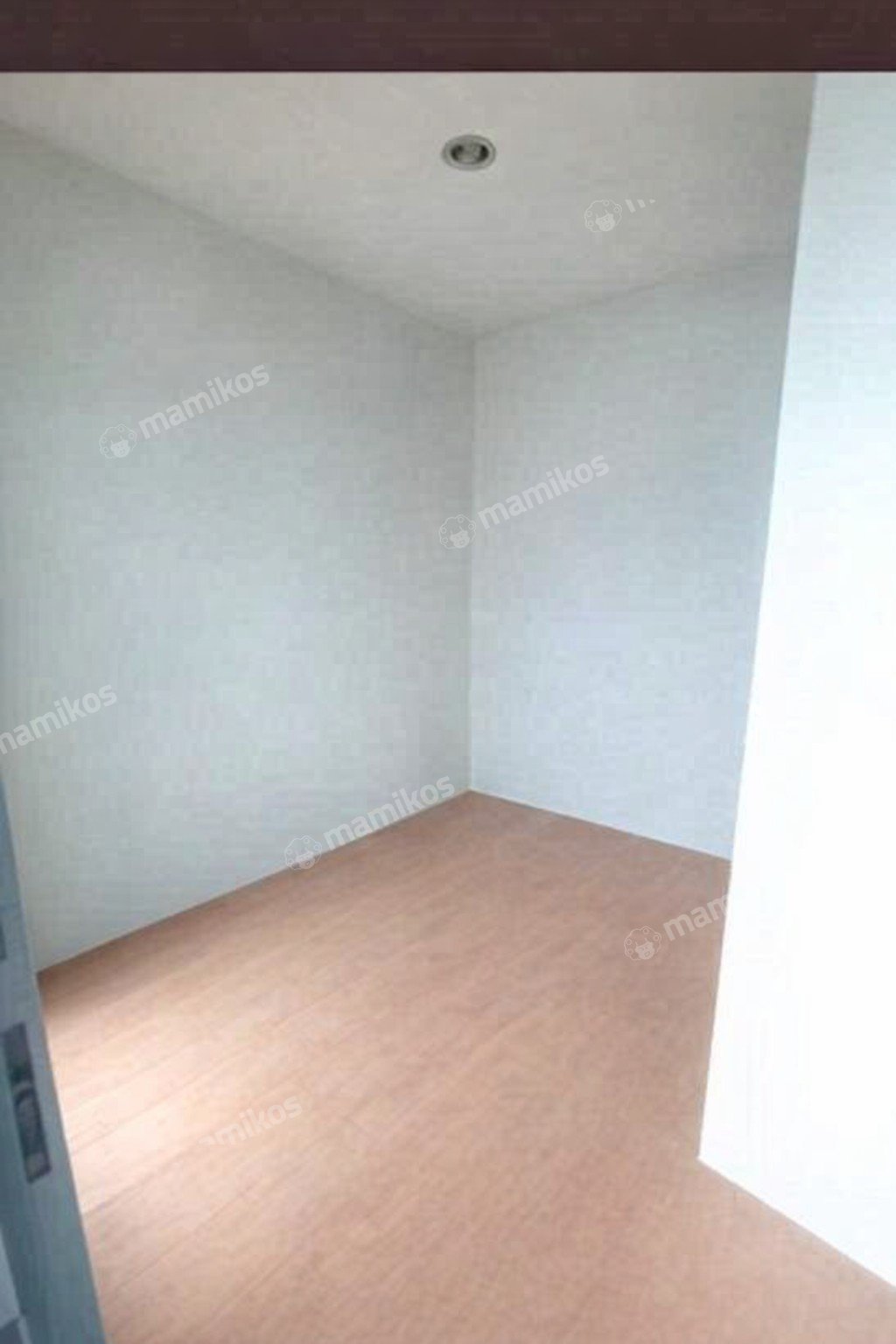Rumah Sertifikat SHM 5 Kamar Tidur 4 Kamar Mandi Green Lake City Jakarta Barat - Photo 3