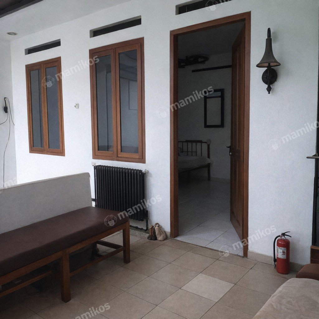 Rumah Sertifikat SHM 4 Kamar Tidur 3 Kamar Mandi Radio Dalam Jakarta Selatan - Photo 2