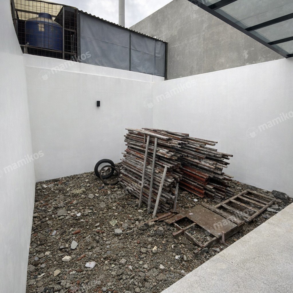 Rumah 4 Kamar Tidur 3 Kamar Mandi 2 Lantai Joglo Jakarta Barat - Photo 3